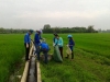 Đoàn xã Tam Phước: tổ chức ra quân tình nguyện thu gom rác thải trên đồng ruộng