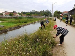 Tam Phước tổ chức ra quân dọn vệ sinh môi trường